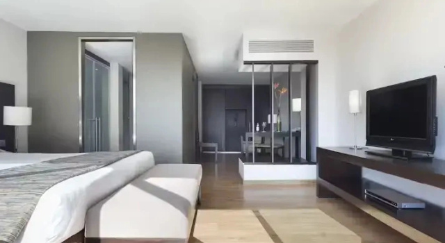 Двухместный полулюкс с балконом Exe Suites Reforma