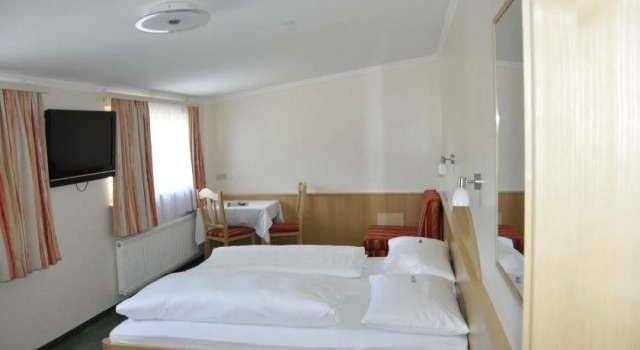Hotel-Pension Starchlhof, 予約 ホテル Maistatt 