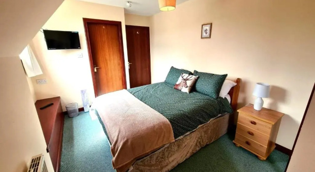 Braelea, Buchen Sie Bed & Breakfast Hotels in Schottland mit Parkplatz, Parkplätze
