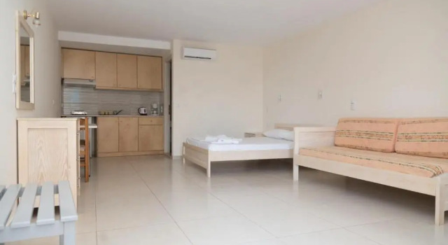 Трёхместная студия Standard Sunset Apartments