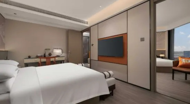Семейный люкс Executive Maison New Century Hotel (Hangzhou Xiaoshan International Airport Terminal)