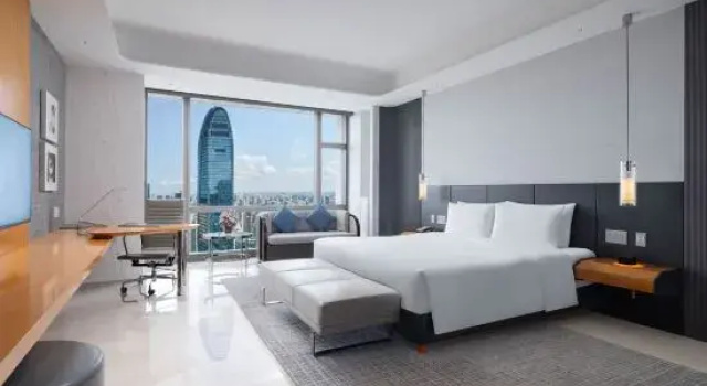 Двухместный номер Luxury с видом на залив Sofitel Haikou
