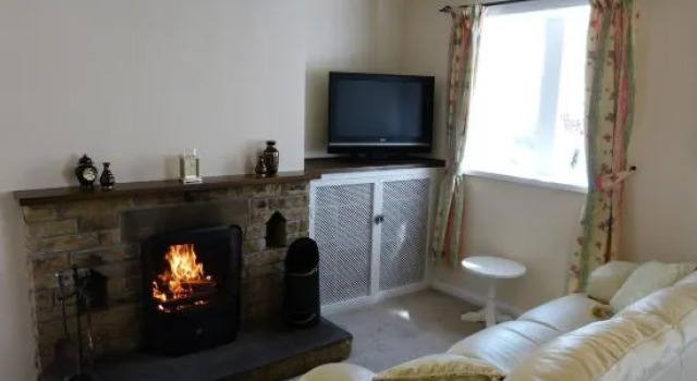 Wood End Cottage, Varaa Lomakoti Mökit kohteessa Merseyside, Mökki