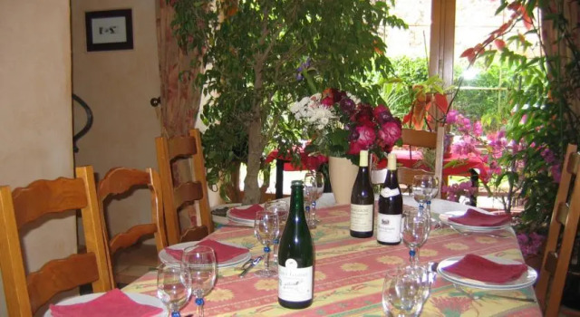Chambre d'Hôtes Le Clos Mélusine, Reserva ahora Hotel Lixy Borgoña