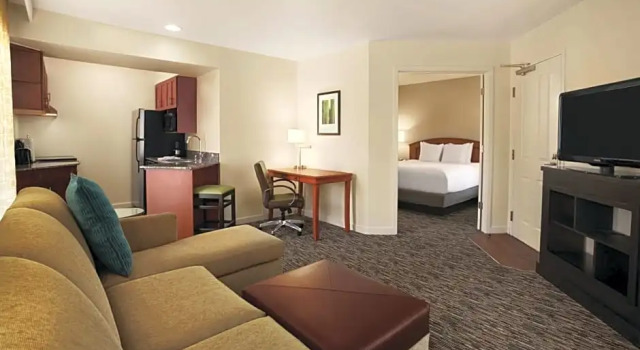 Двухместный люкс с видом на бассейн Hyatt House Pleasanton