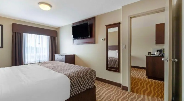 Люкс Standard Best Western High Road Inn