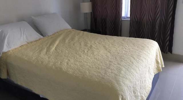 Pelican By The Sea, Varaa Hotelli Hotellit Broward County uima-altaalla, Uima-allas