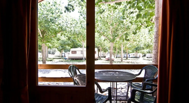 Бунгало с балконом Bungalows l'Orri del Pallars