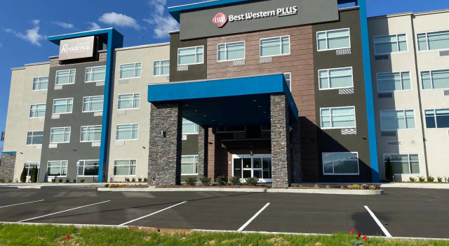 Двухместный люкс c 1 комнатой Отель Fairfield by Marriott Inn & Suites Nashville Antioch
