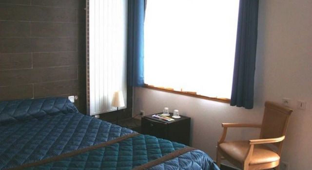 Motel Savinien, Prenota Motel Sainte-Savine Troyes Outlets
