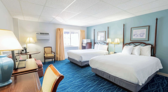Четырёхместный номер Economy Boothbay Harbor Inn