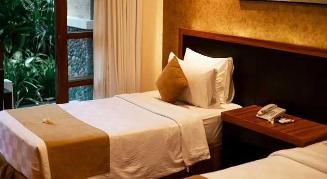 Fourteen Roses Beach Hotel