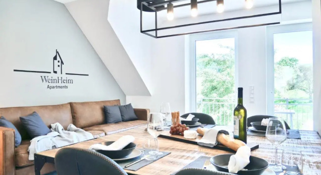 Апартаменты с балконом WeinHeim Apartments
