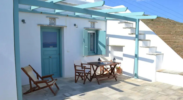 Villa Ioanna Blue- Vacation Houses for Rent 300 Metres by the sea