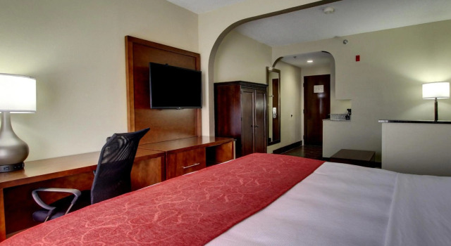 Comfort Suites University - Research Park