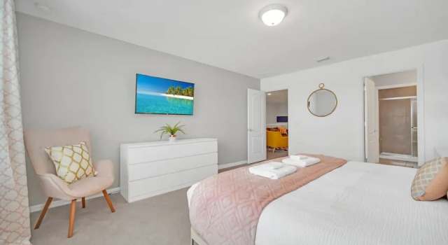 Вилла Stunning Lake View! Themed Bedrooms With Comfortable and Sophisticated Decor