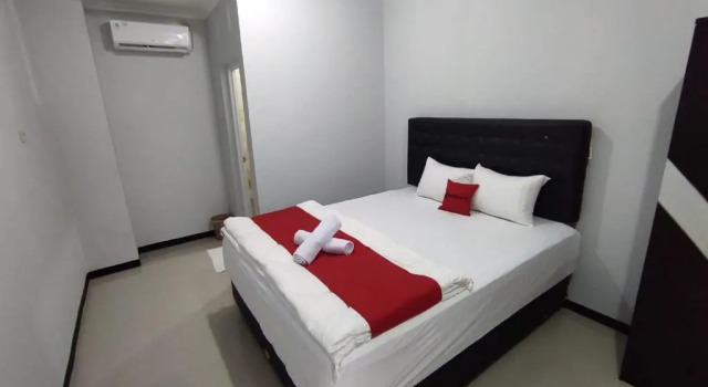 RedDoorz Syariah Near Alun Alun Purwokerto 2