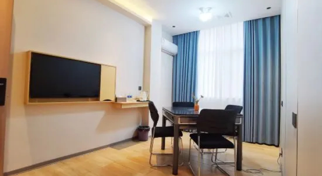 Двухместный люкс Meiyi Xinxuan Hotel (Jingshan Qujialing Taizi Road)