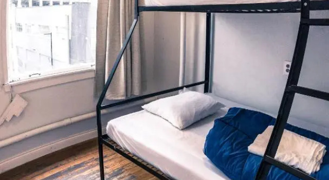 Номер Standard Cambie Downtown Hostel