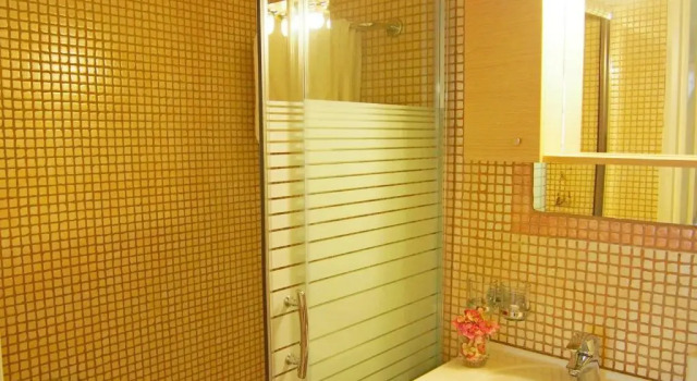 Коттедж c 1 комнатой Venetian House