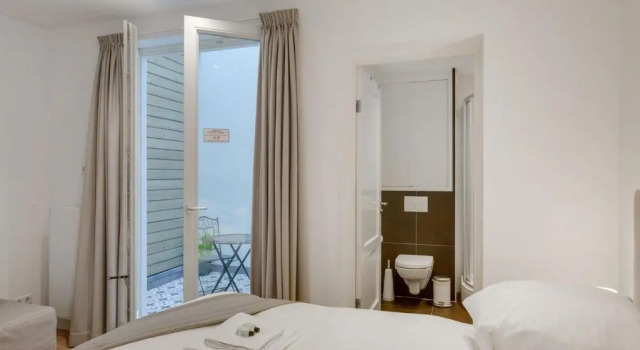 Luxurious Studio Jordaan Couple Getaway, Забронировать Отель Отели Норда 3 звезды, 3*