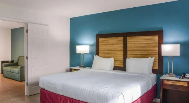 Люкс Rodeway Inn Milford