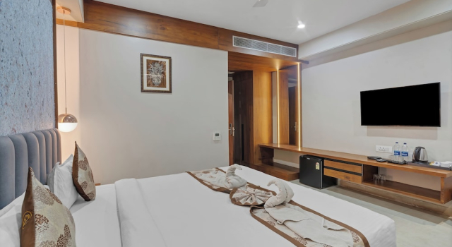 Номер Superior Palette by CheckIn Patel Nagar Bhopal