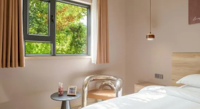 Семейный люкс Eastern Return Tiered Courtyard Inn