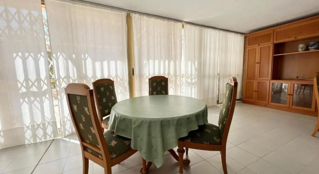 Two-Bedroom Apartament with terrace, pool in Alicante