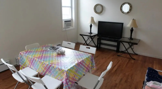 Rainbow Guesthouse, Book Hotel New York New York Metropolitan area