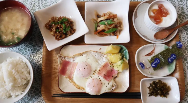 Tabibitoyado Kyushokushitsu, Buchen Sie Hotel Biei 