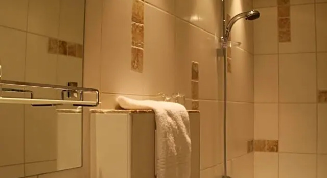 Номер Classic Hostellerie La Claire Fontaine, Logis hôtels & Spa included