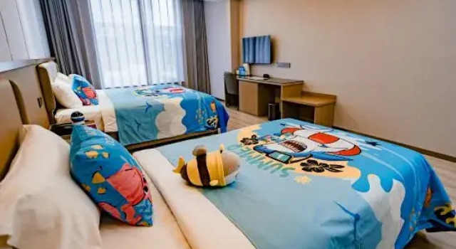 Четырёхместный номер Standard с красивым видом из окна El Patio Inn - Near Universal Studios Hollywood