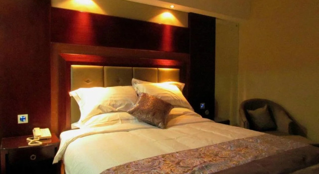 Dunhuang Star Express Hotel Zhangye Branch, Book Hotel Zhangye Gansu