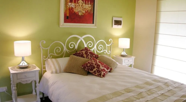 Apple Tree Cottage and Studio, Book Feriehus Villaer i Sunshine Coast, Villa