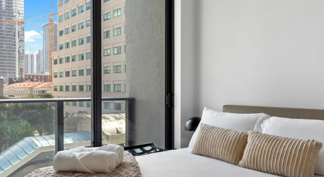 Апартаменты 501 First Bayfront