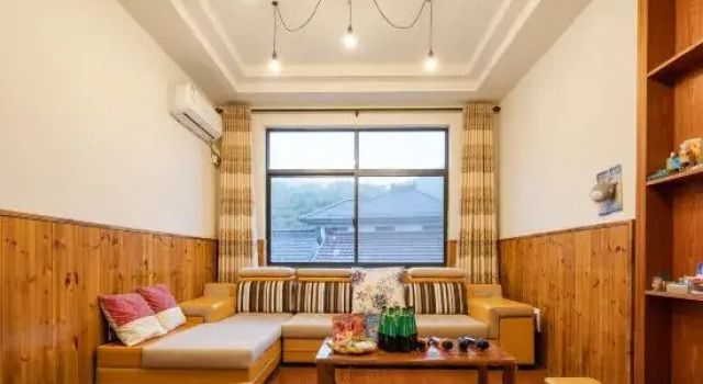 Qunshan Shanju Hotel
