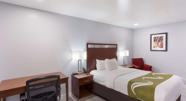 Quality Inn Redding near I-5, Réserver Hôtel Hôtels à Redding avec parking, Parking