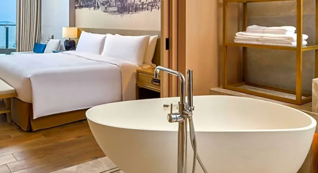 Двухместный номер Standard DoubleTree by Hilton Shanwei