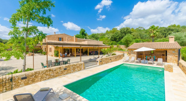 SA MATA GROSSA - Wonderful stone house with great BBQ area and private pool Free WiFi, Book Hotel Campanet 