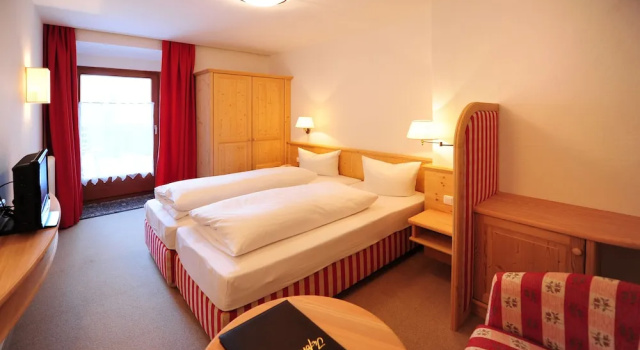 Двухместный номер Standard с видом на улицу Hotel Krone