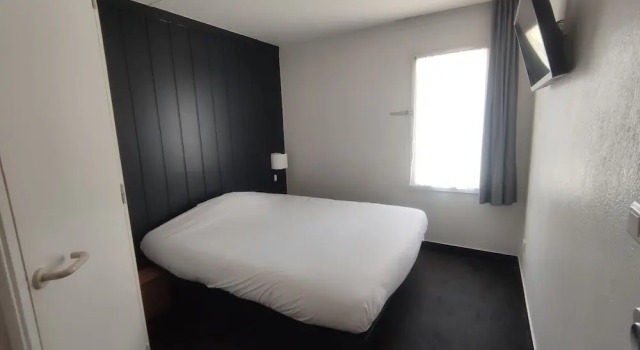 Номер Economy Fasthotel Laval
