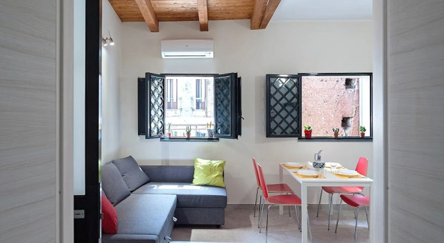 Apartment Downtown, Забронировать Апартаменты/квартира Катания Сицилия, рядом с Парк Вилла Беллини