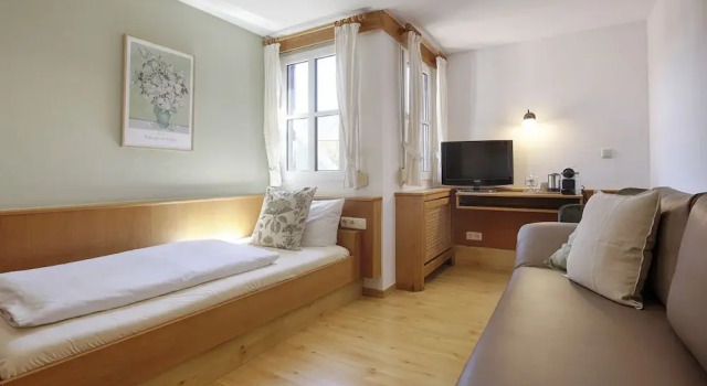 Landhotel Schwab - by homekeepers, Reserva ahora Hotel Schwarzach am Main Baja Franconia