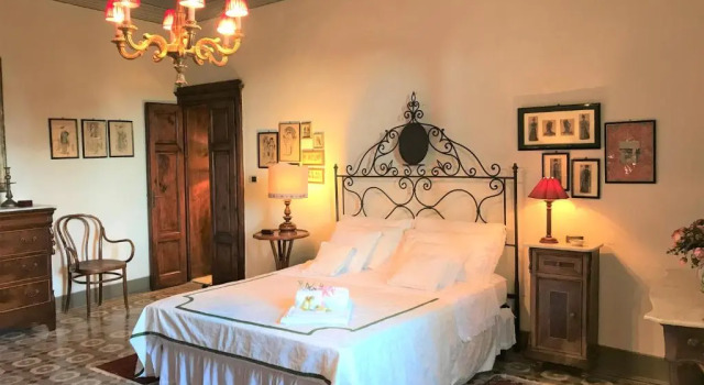 Villa Carlotta con piscina, Buchen Sie Villa Lari Toskana