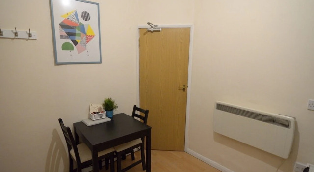 Central Reading Friar Street Serviced Apartment, Varaa Huoneisto Asunnot kohteessa Merseyside, Huoneisto
