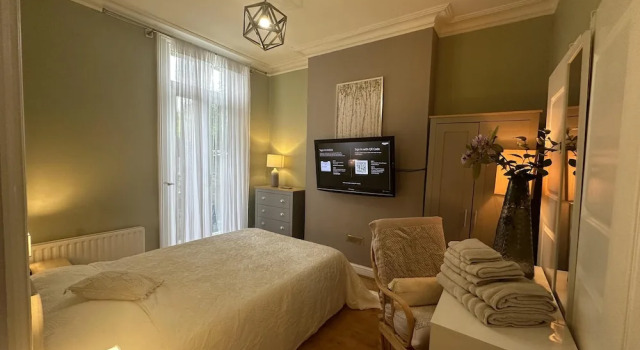 Коттедж House - Sleeps 4 - Garden - Pets Ok - Parking