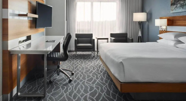 Номер Standard Delta Hotels by Marriott Waterloo