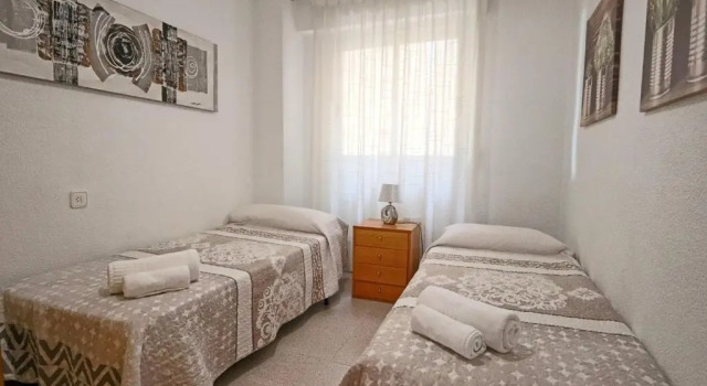 059 - Parque y Playa 003 - comfortHOLIDAYS, Забронировать Отель Отели в центре Санта Полы, в центре