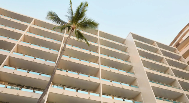 Regency on Beachwalk Waikiki by OUTRIGGER, Забронировать Отель Отели Гонолулу 3 звезды, рядом с Royal Hawaiian Theater Legends in Concert Waikiki, 3*